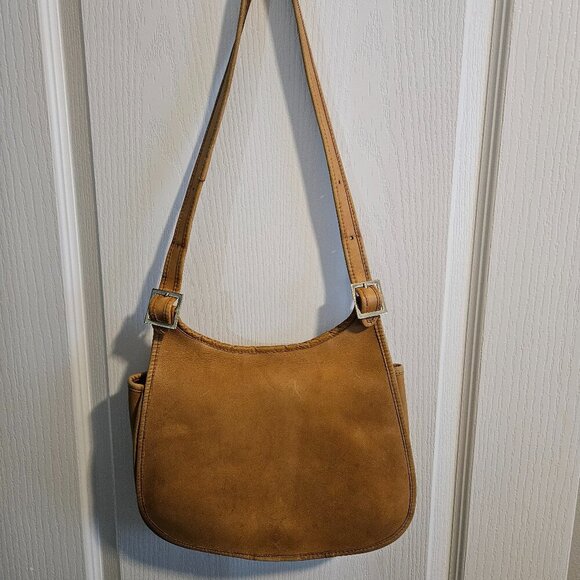 Unbranded Handbags - 🔆50% OFF! Vintage Leather Saddle Bag